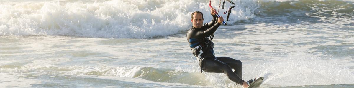 Kitesurfing